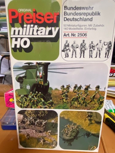 Preiser military 2506 - military,