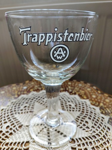 Très ancien verre trappiste - très,