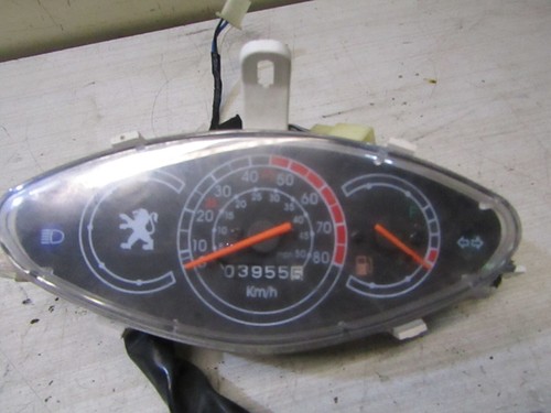 Compteur peugeot clic - 50, 4