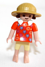 PLAYMOBIL 4349 ENFANT FILLE