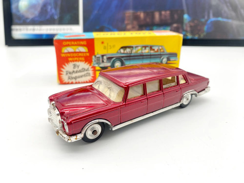 Corgi toys 247 mercedes benz - 247,