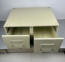 VINTAGE CASIER MÉTALLIQUE