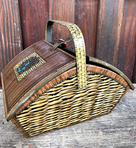 Ancienne grande boite - , à