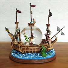 Rare Disney Peter Pan Snow Globe Music Box