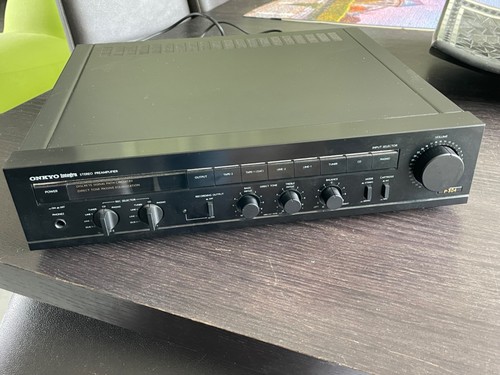 Onkyo pré ampli amplificateur