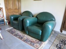 Vieux fauteuil club en cuir