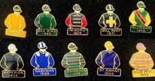 10 PIN'S CASAQUES JOCKEY