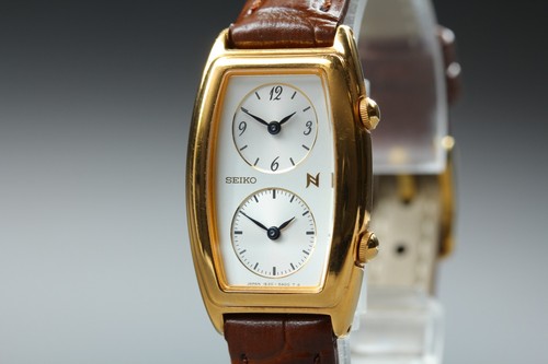 Presque comme neuve montre - neuve],