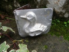 ANCIEN MOULE À CHOCOLAT EN