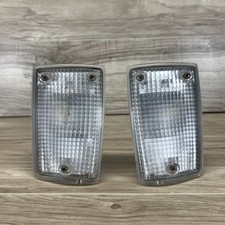 88 - 90 Toyota Land Cruiser FJ62 BJ61 HJ61 Front Corner Parking Lights Set OEM