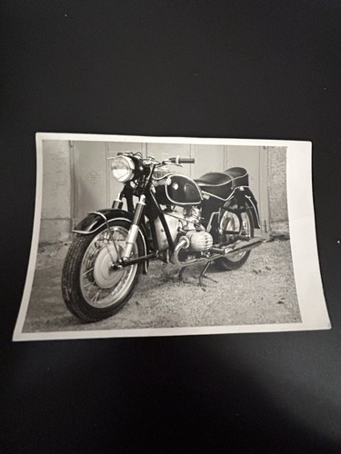Photo moto ancienne - photo,