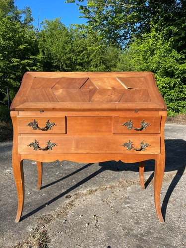 Bureau dos ane - dos, d'ane