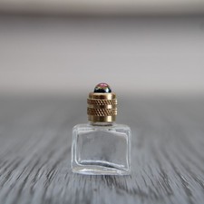 3 cm high, small glass bottle, empty miniature clear glass