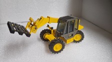 Joal - Chargeur télescopique JCB 525-58 avec fourches à palette, 1:35 sans boite