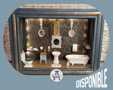 Vitrine miniature murale 