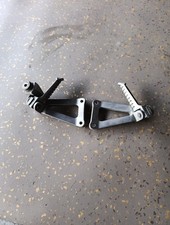 PLATINE CALE PIED ARRIERE