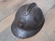 Une coque de casque Adrian Infanterie militaire Français ww1 militaria.