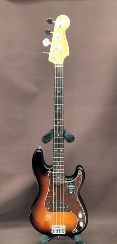 Guitare basse électrique