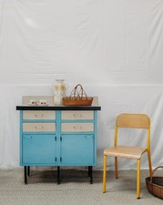 Gilbert, le buffet bleu en