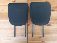 2 X appuie-tête siege arriere