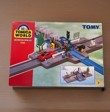 Jouet TOMY Tomica World Road &