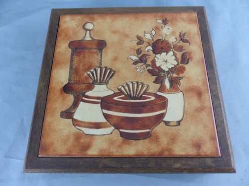 Ancien dessous plat - dessous, musical