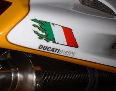 Drapeau italien explosif verre - explosif,