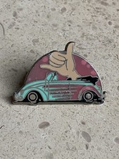 Pin’s Coccinelle Volkswagen ••