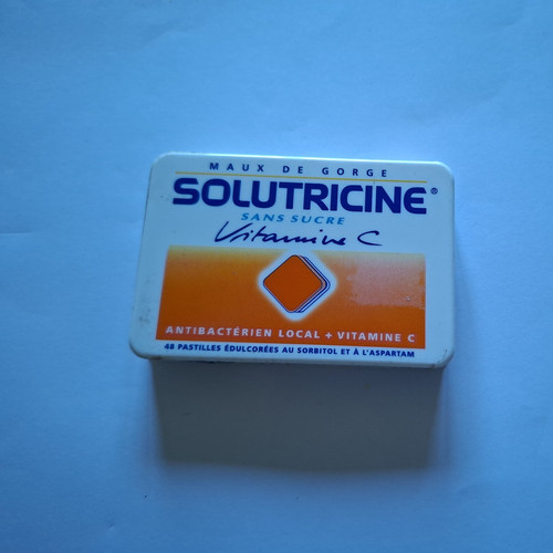 Ancienne boite pharmacie - ancienne,