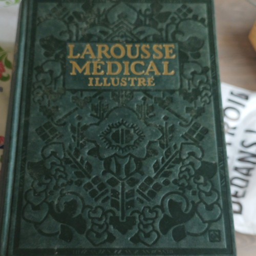 Librairie larousse - librairie,