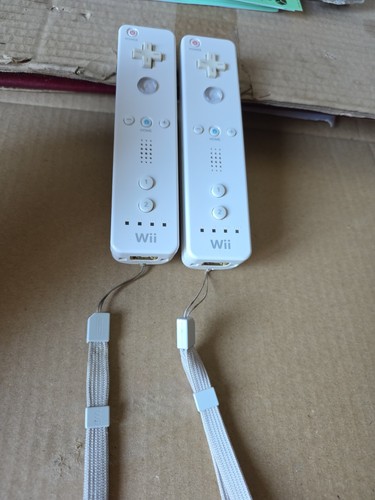 Lot wiimotes nintendo - 2,
