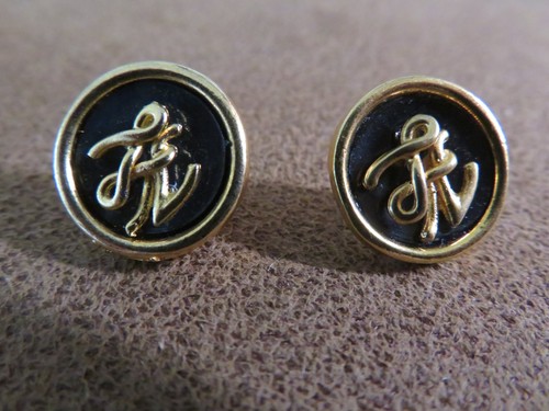 Boutons anciens karl - 2,