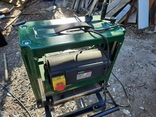 Deux raboteuses de chantier