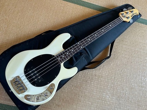 Music man stingray ex - man,