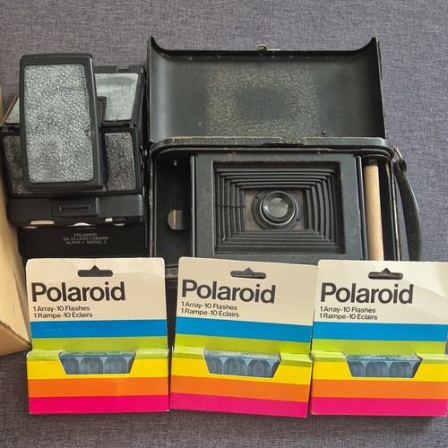 Polaroid land camera - polaroid,