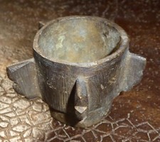 Mortier apothicaire en airain époque XVIIe XVIIIe