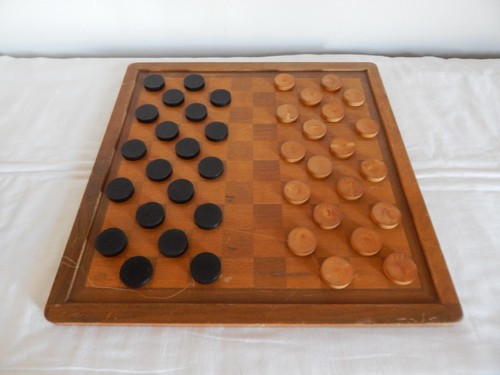 Ancien jeu dames - de, en