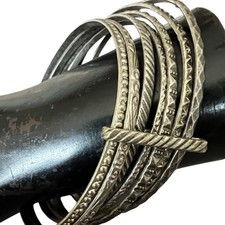 Bracelet de jeune fille, semainier 1960/ 1970 vintage . Joncs