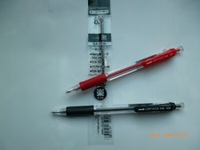 Deux stylos à bille Rouge et