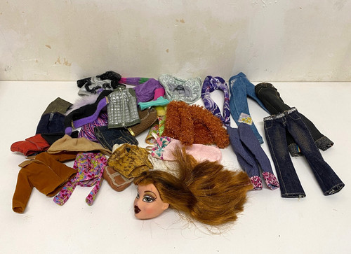 Lot bratz tête et - lot,