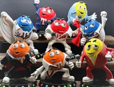 HTF Hamilton Collection Elvis M&M Figurine ? Rare Collectible Candy Character.