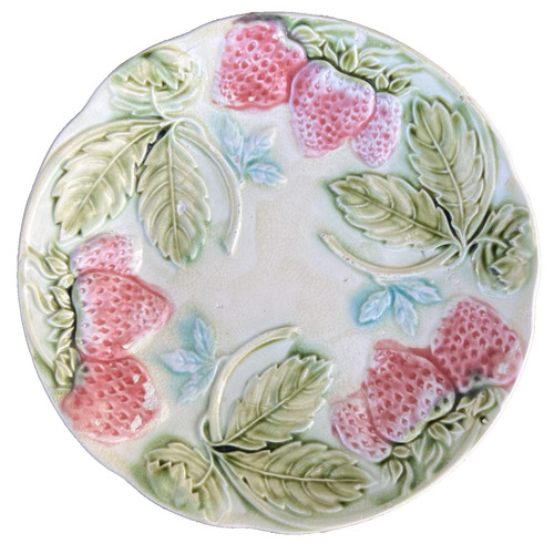 Assiette ancienne barbotine