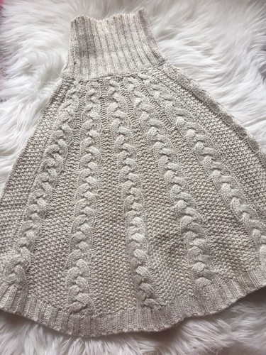 Poncho sweater light begie - poncho,