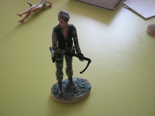 Figurine lara croft tomb - figurine,