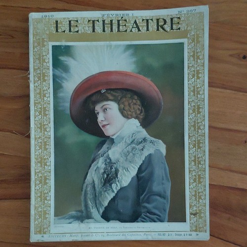 Théâtre revue ancienne - le,