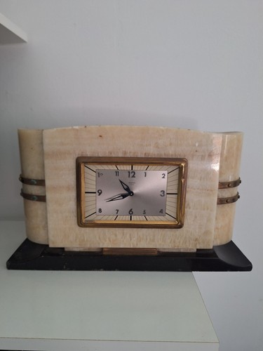 Ancienne pendule horloge - ancienne, en
