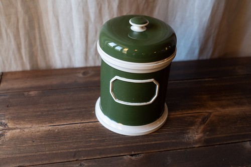 Antique white and green - white,
