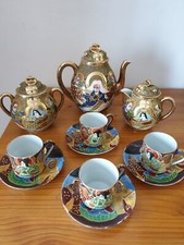 Service à café en porcelaine