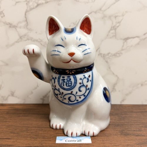 Maneki neko beckoning lucky - beckoning,