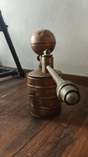 Ancien pulvérisateur en